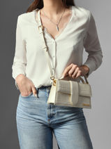 Preloved Grand Bambino Cross Body Tas Leder Jacquemus Wit second life 1567341-vue-porte