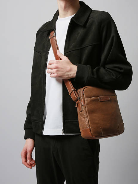 Cross Body Tas Joseph Leder Arthur & aston Bruin marco 9 ander zicht 1