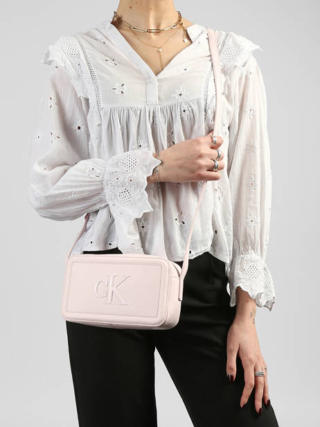 Cross Body Tas Bold Monogram Calvin klein jeans Roze bold monogram 4F3220G ander zicht 1